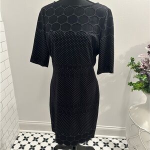 Julia Jordon  Navy and White circles and dots, size 10.